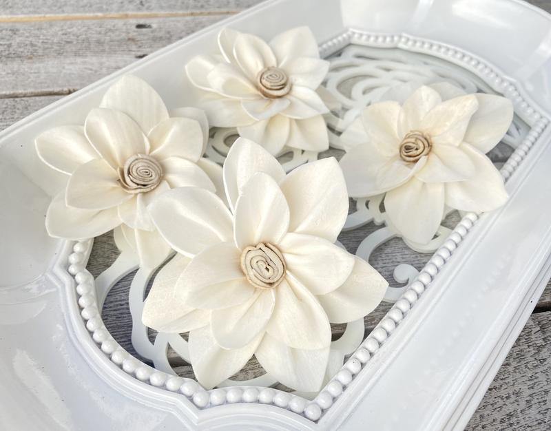 Marinda Sola Wood Flower