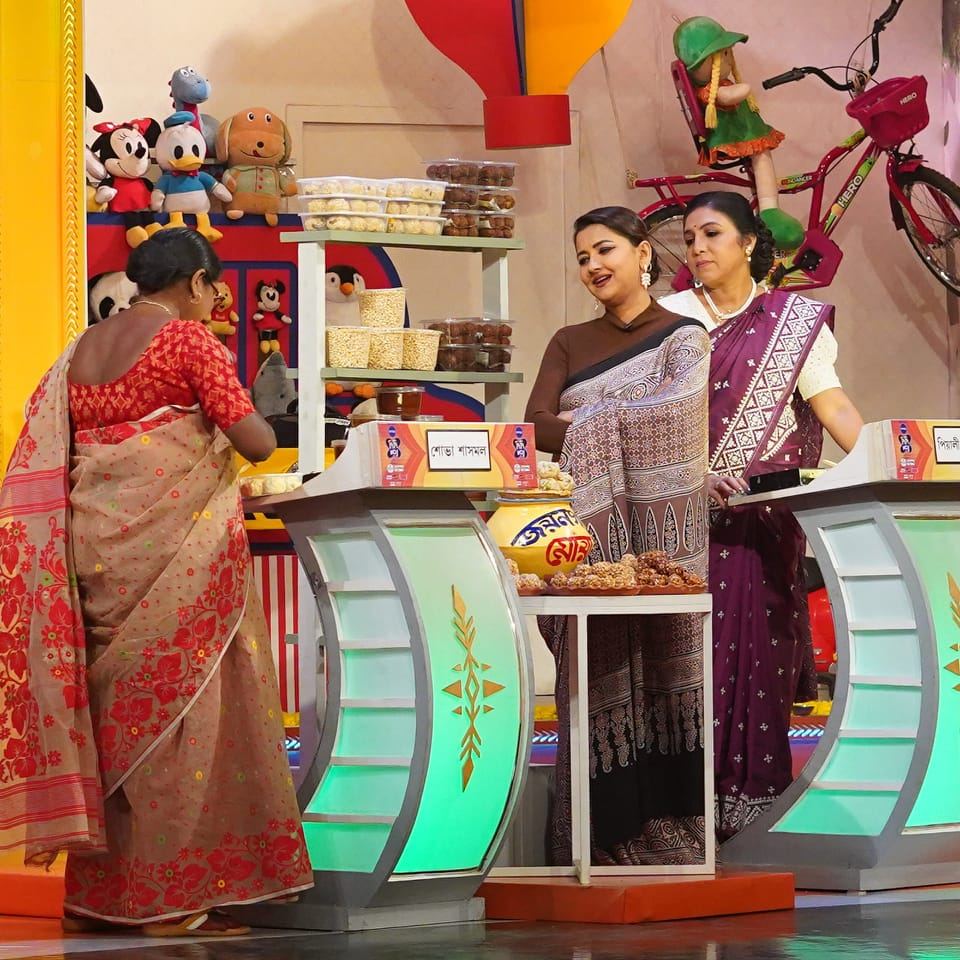 Shop Authentic Joynagar Moa, Nolen Gur, Patali Gur, Bengali Sweets and Sundarbans Honey Online at Joynagar Moa Hub