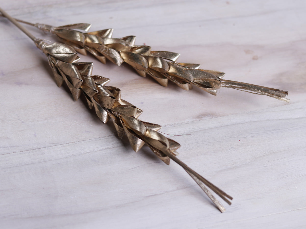 Handmade Natural Dried Palm Leaf Pineapple Stick for Decoration