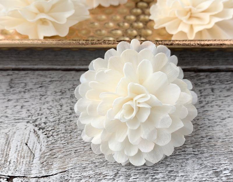 Feather Ball Sola Wood Flower