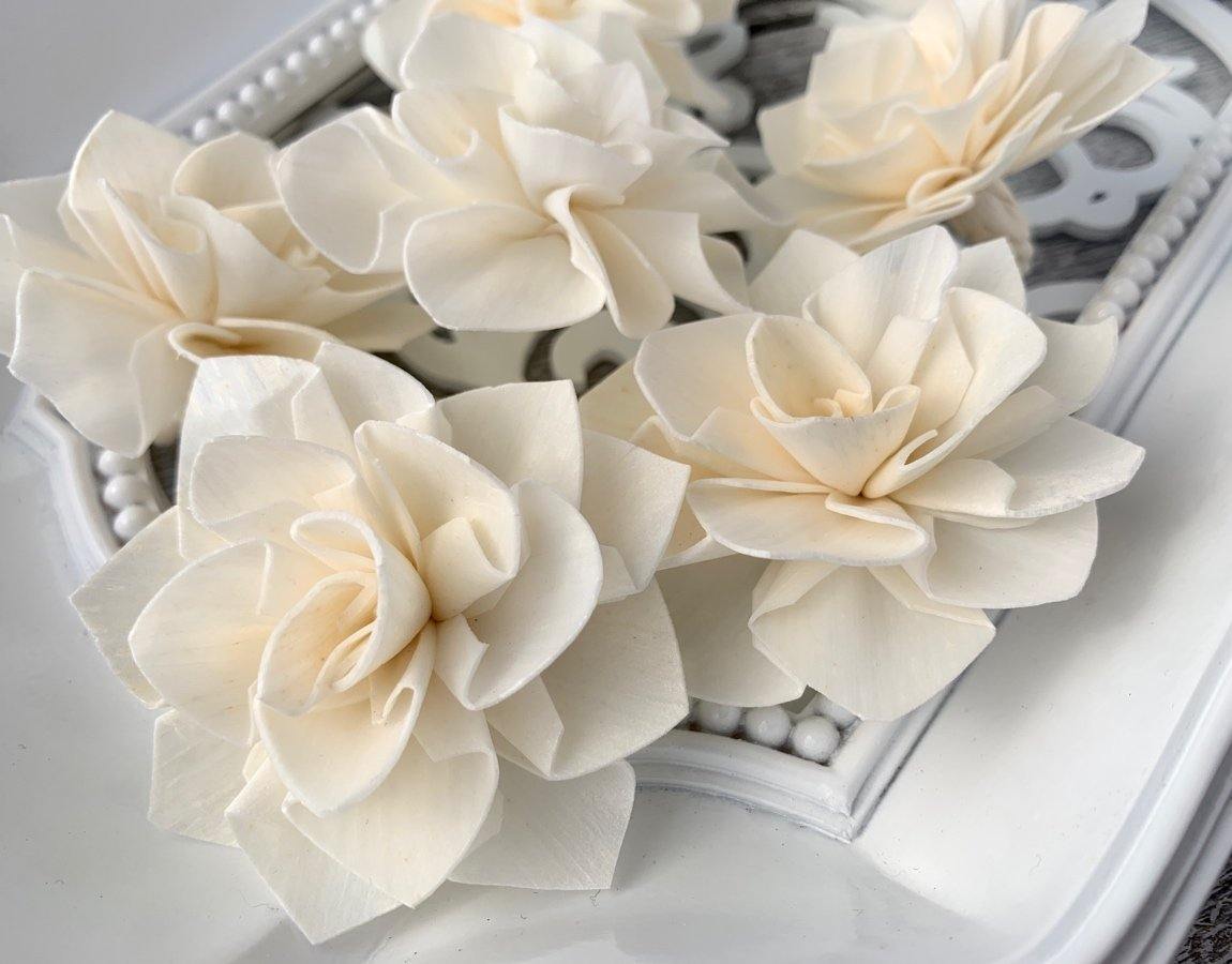 Abigail Sola Wood Flower