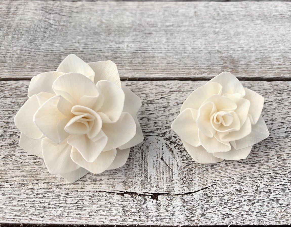 Abigail Sola Wood Flower
