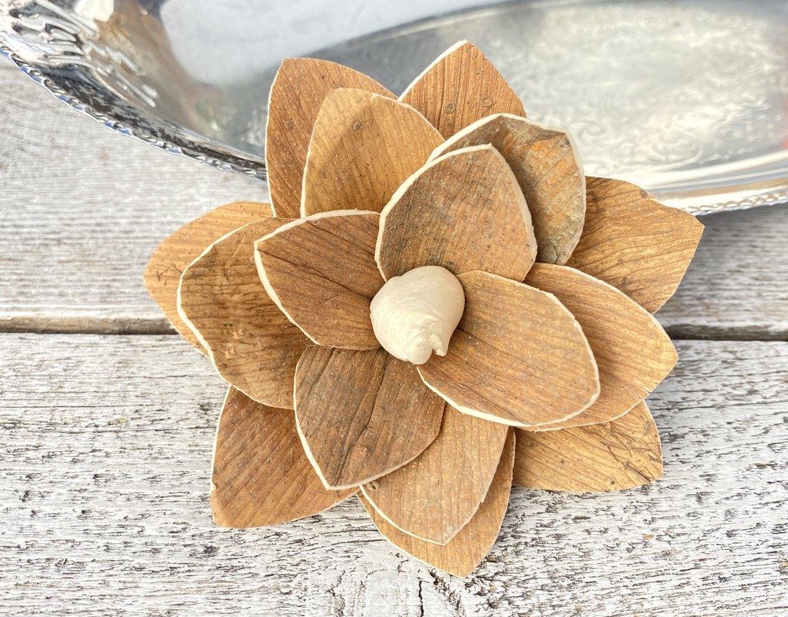 Bobby Sola Skin Flower