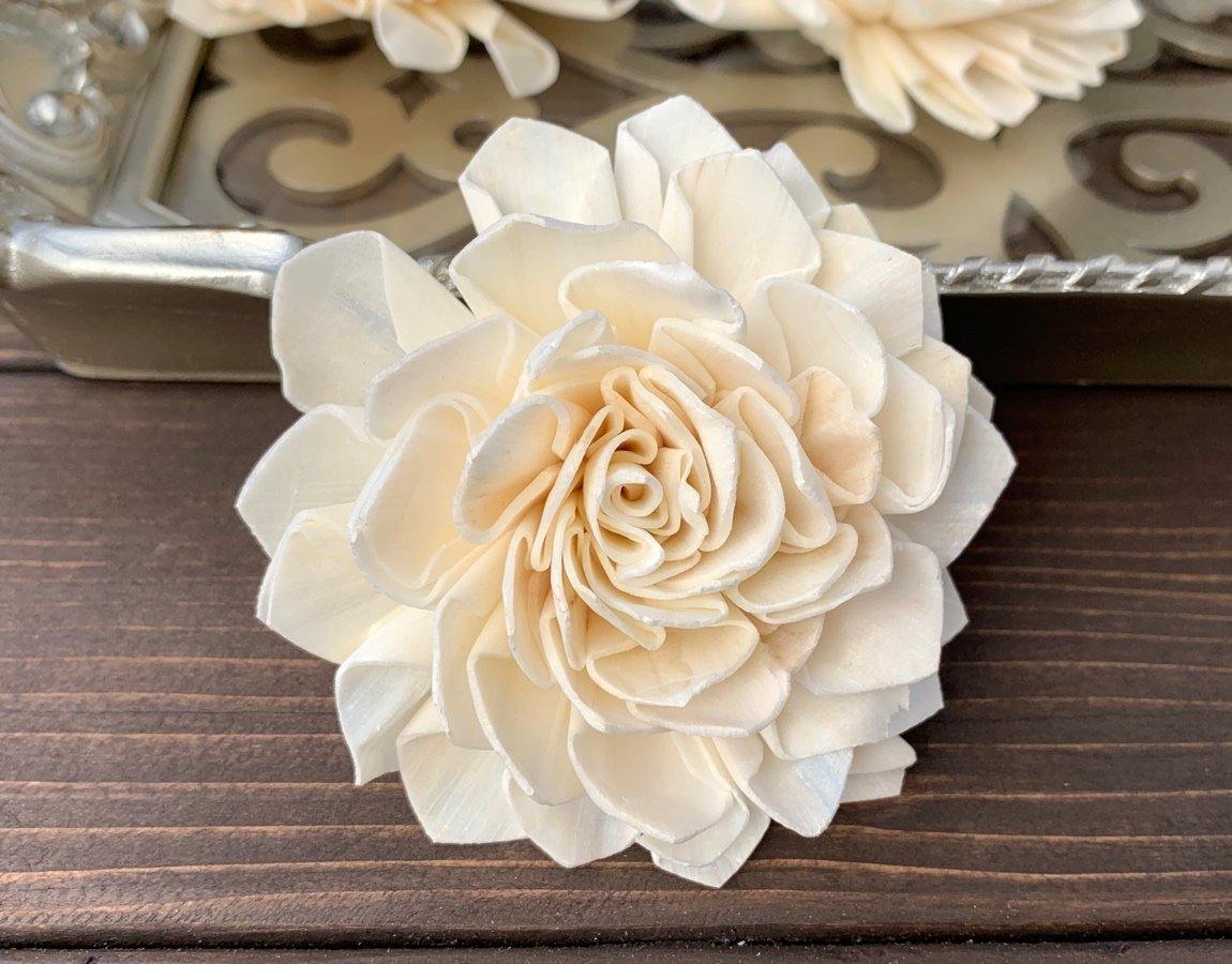 Dahlia Sola Wood Flower