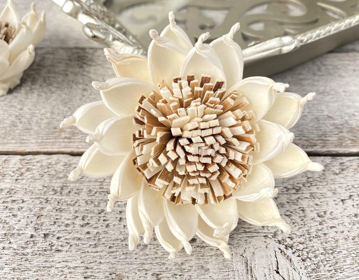 Aztec Sola Wood Flower