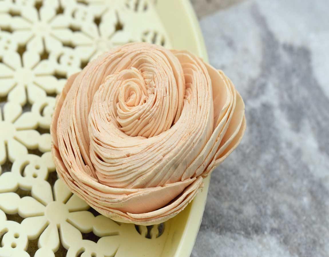 Twist Bond Sola Wood Flower
